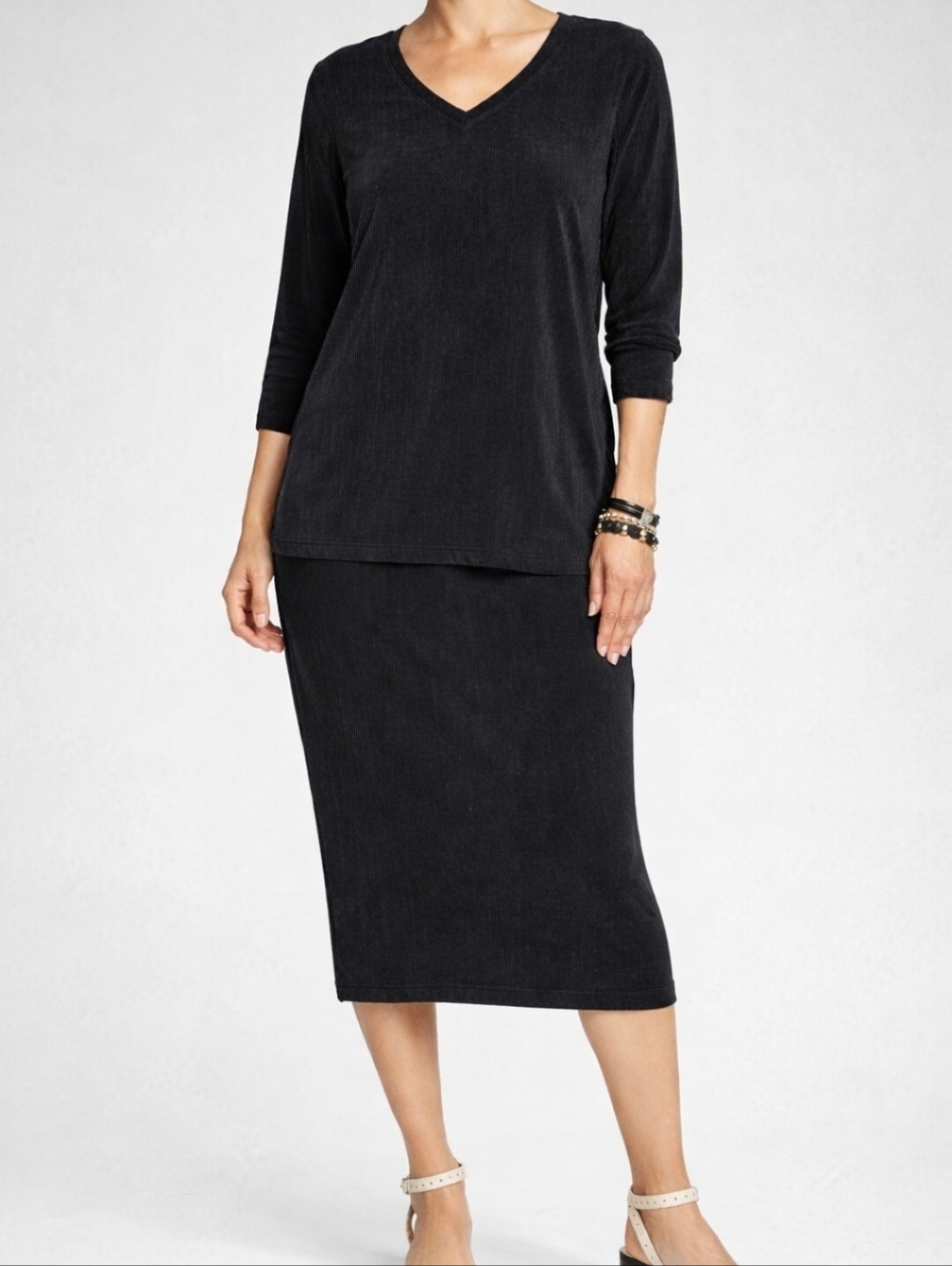Chico's Travelers Black Travel Knit 2 Piece V-Neck 3/4 Sleeve Top Midi Skirt Set